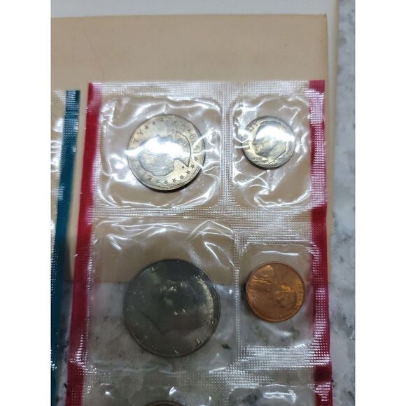 1979 US Mint Set - 12-Coin P&D Uncirculated Lot Of 5-1 Red 1 Blue Each Envelope - Picture 5 of 16